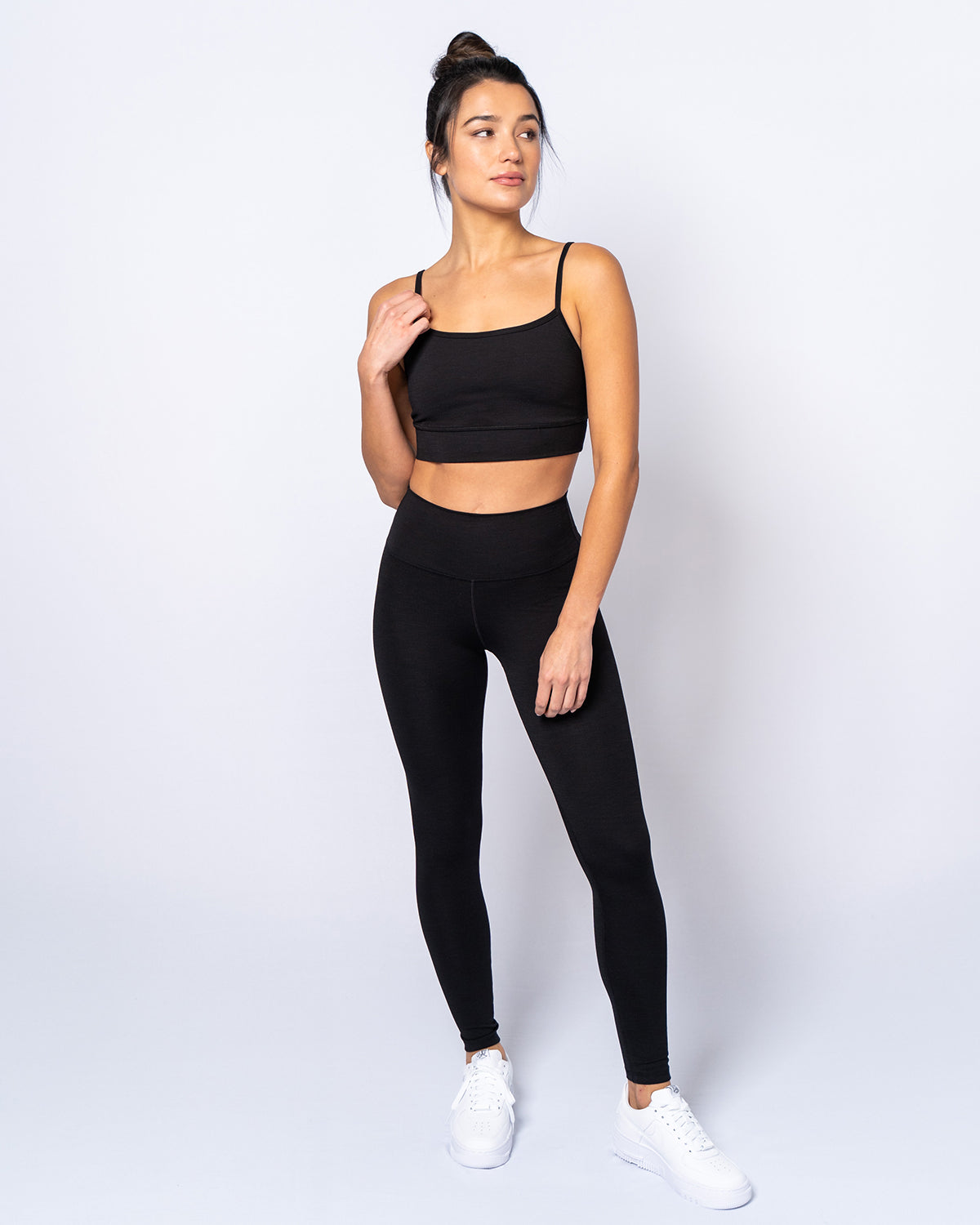 Limitless Sports Bra in Jet Black Medium Support